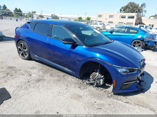 2023 KIA EV6 GT-LINE