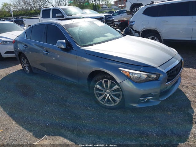 2016 INFINITI Q50 2.0T BASE/2.0T PREMIUM