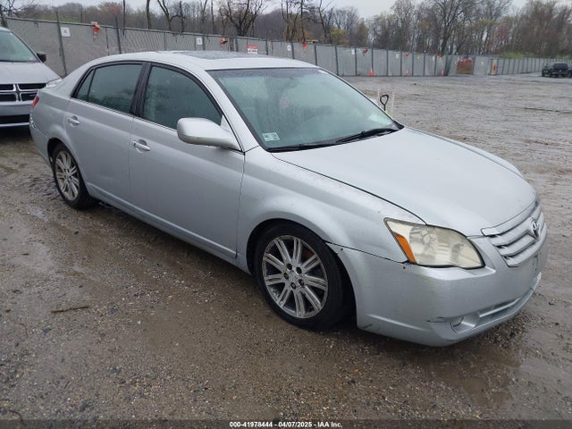 2005 TOYOTA AVALON LIMITED