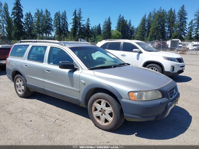 2005 VOLVO XC70 2.5T AWD