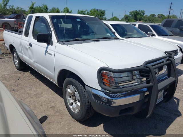 2000 NISSAN FRONTIER XE