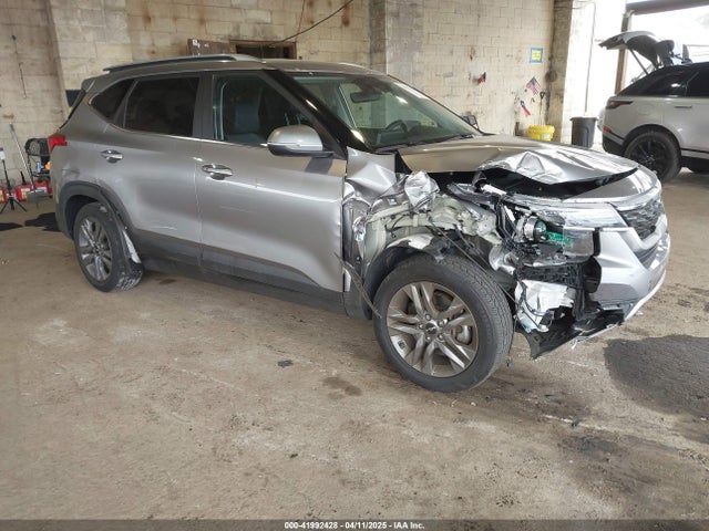 2022 KIA SELTOS S