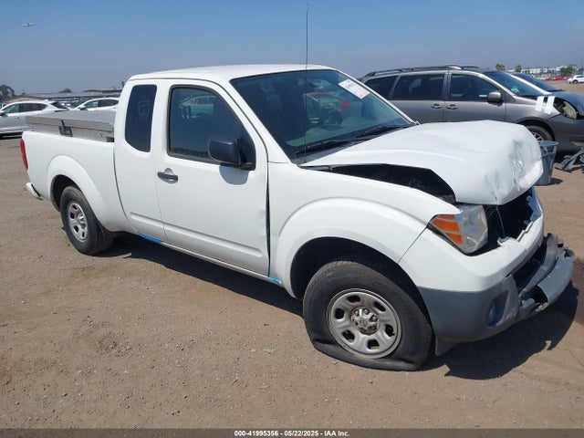 2019 NISSAN FRONTIER S