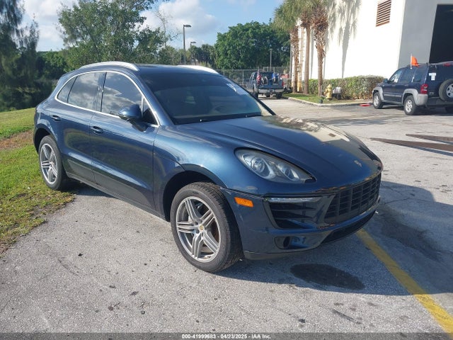 2016 PORSCHE MACAN S
