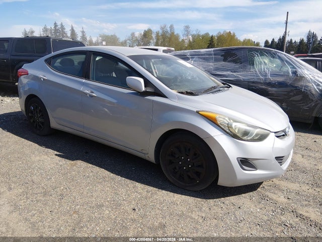 HYUNDAI ELANTRA GLS - 1