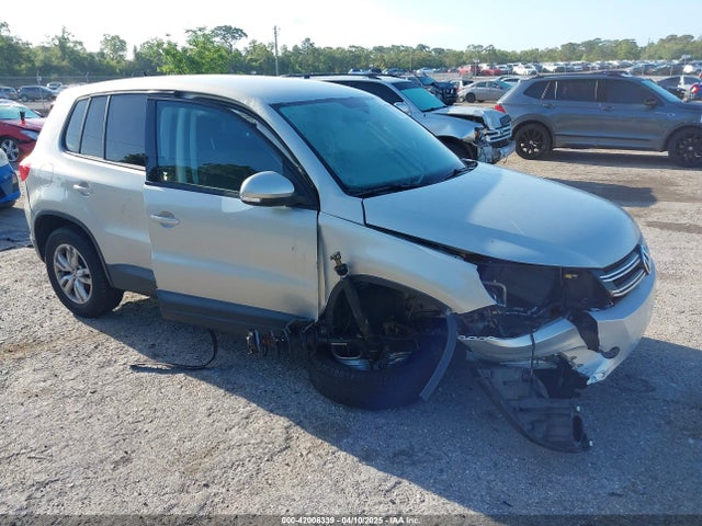 2012 VOLKSWAGEN TIGUAN LE