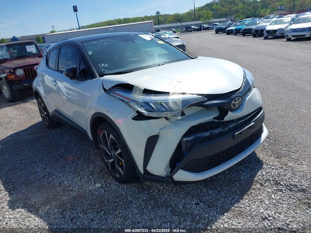 2020 TOYOTA C-HR XLE