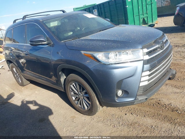 2019 TOYOTA HIGHLANDER XLE
