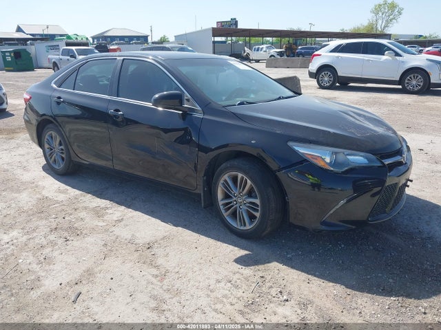 2017 TOYOTA CAMRY SE