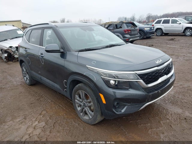 2022 KIA SELTOS S