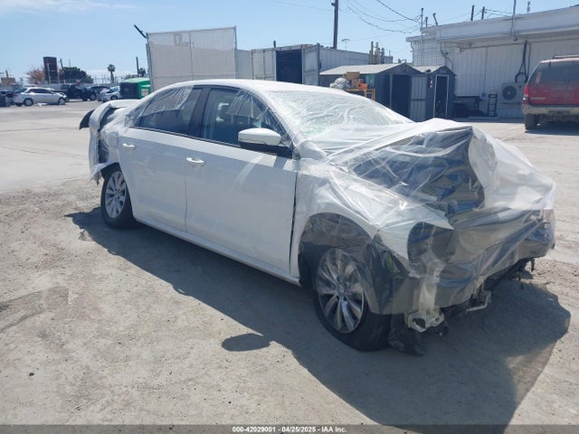 2014 VOLKSWAGEN PASSAT 1.8T WOLFSBURG EDITION