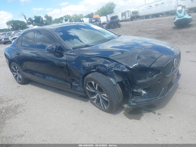 2024 VOLVO S60 B5 PLUS DARK THEME