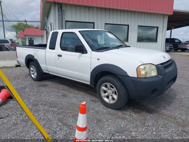 2002 NISSAN FRONTIER XE