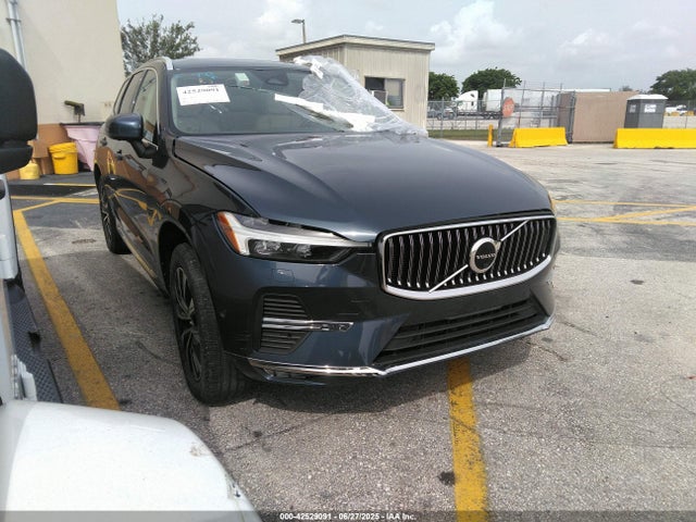 2023 VOLVO XC60 B5 PLUS BRIGHT THEME
