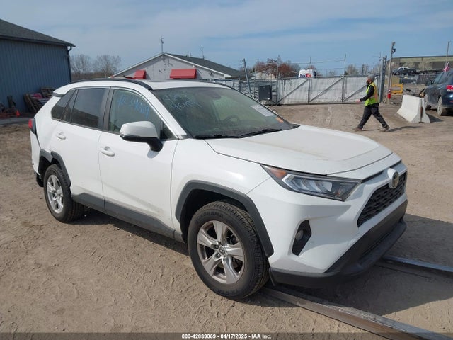 2019 TOYOTA RAV4 XLE