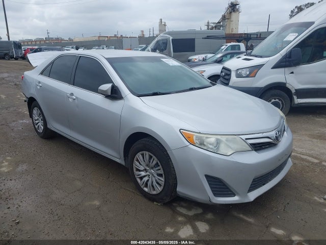 2014 TOYOTA CAMRY LE
