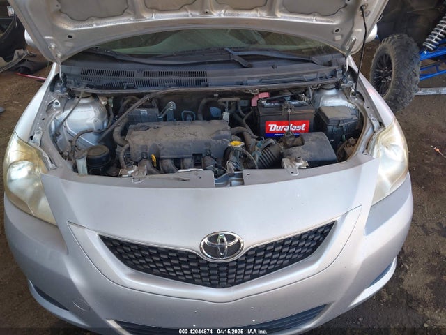 صورة 10 لـ 2012 Toyota YARIS
