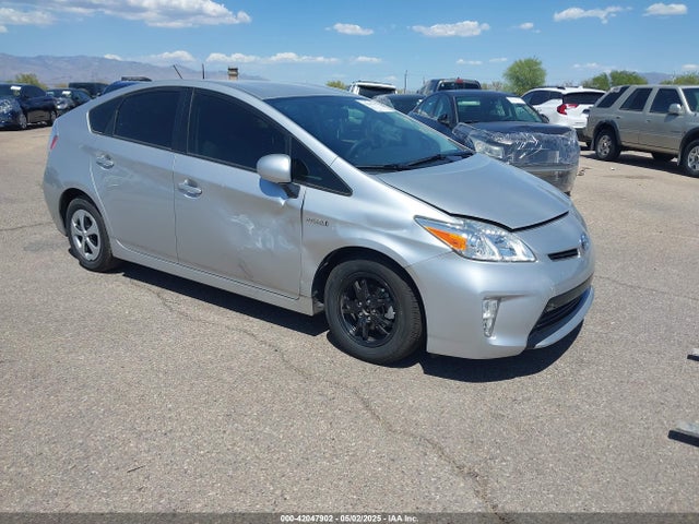 2015 TOYOTA PRIUS THREE