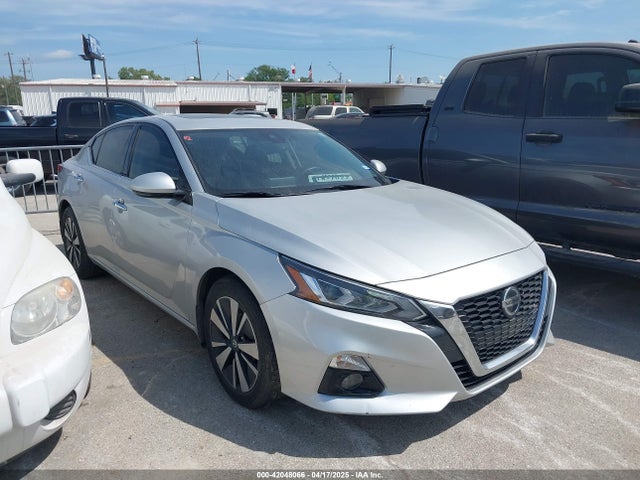 2020 NISSAN ALTIMA SV FWD