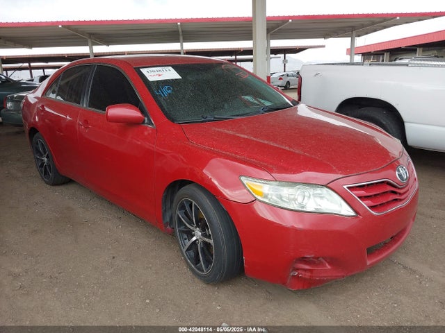 2011 TOYOTA CAMRY LE