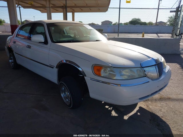 1998 LINCOLN TOWN CAR CARTIER