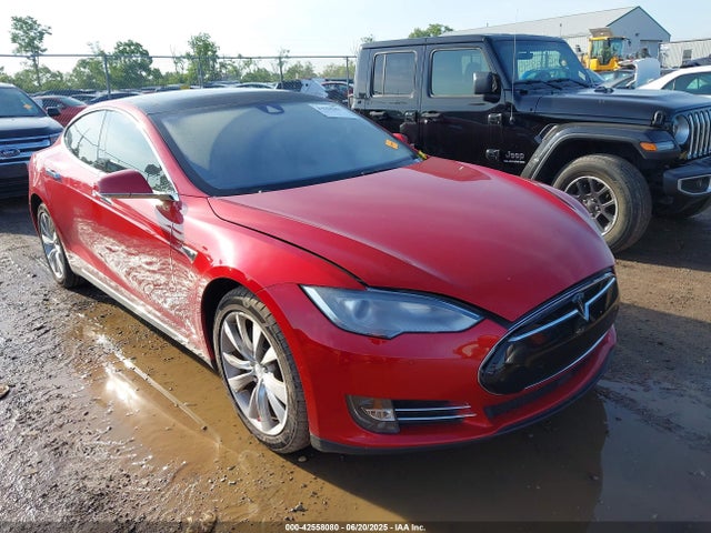 2014 TESLA MODEL S P85