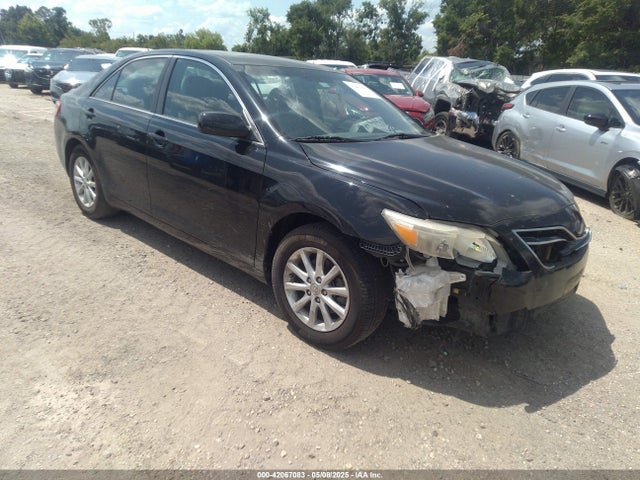 2011 TOYOTA CAMRY XLE