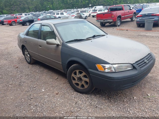 1999 TOYOTA CAMRY LE V6