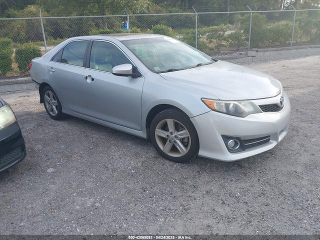 2012 TOYOTA CAMRY SE