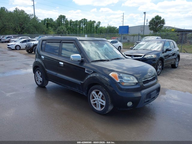 2010 KIA SOUL +