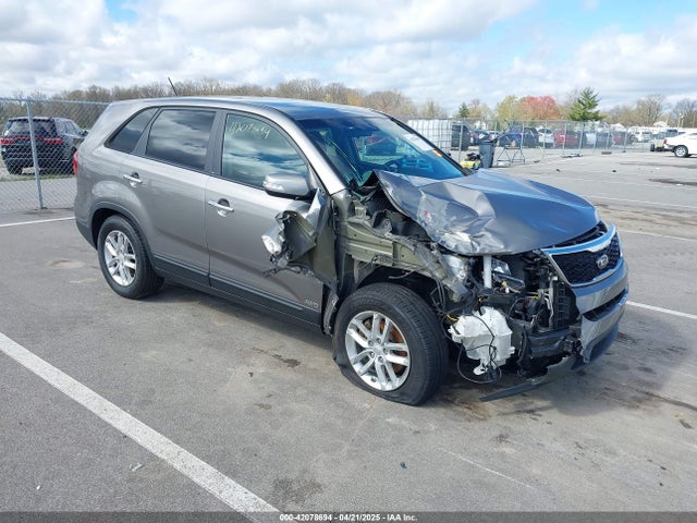 2015 KIA SORENTO LX