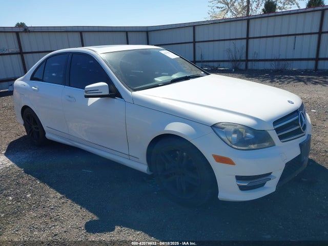 2014 MERCEDES-BENZ C 300 LUXURY 4MATIC/SPORT 4MATIC