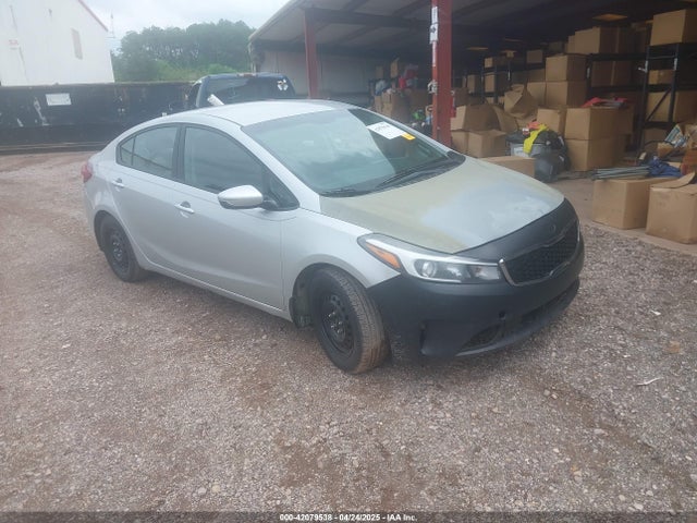2017 KIA FORTE LX