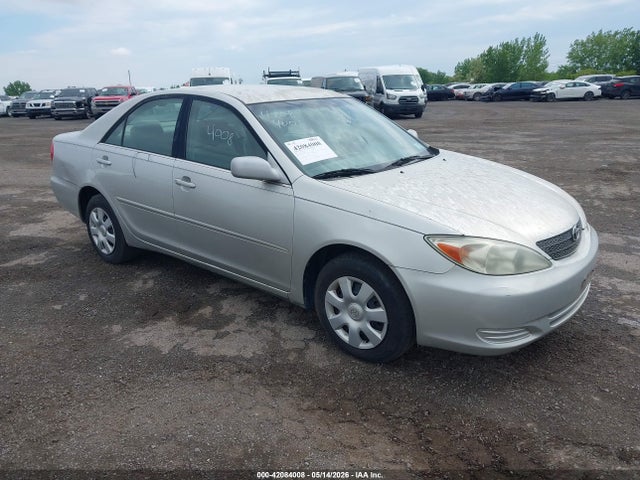2002 TOYOTA CAMRY LE