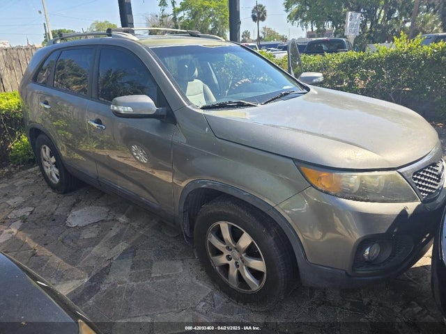 2013 KIA SORENTO LX