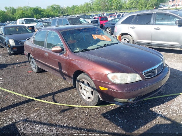2000 INFINITI I30 LUXURY/TOURING