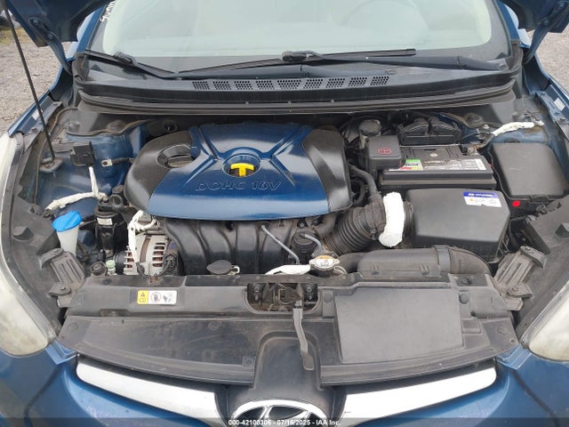 HYUNDAI ELANTRA LIMITED - 10