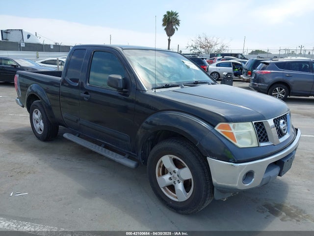 2005 NISSAN FRONTIER LE
