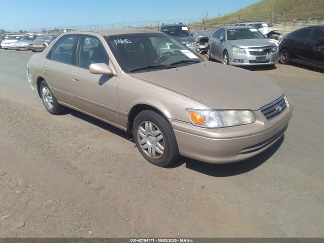 2000 TOYOTA CAMRY LE