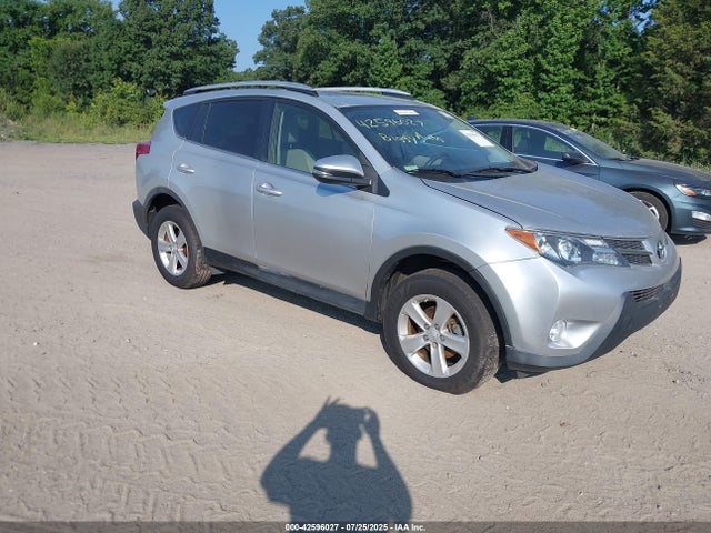 2013 TOYOTA RAV4 XLE