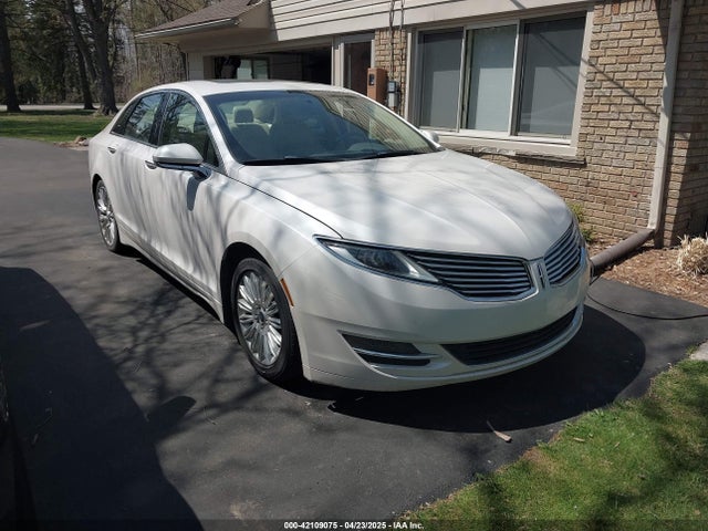 2014 LINCOLN MKZ 