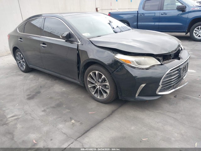 2016 TOYOTA AVALON XLE
