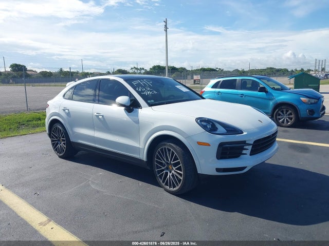 2021 PORSCHE CAYENNE 