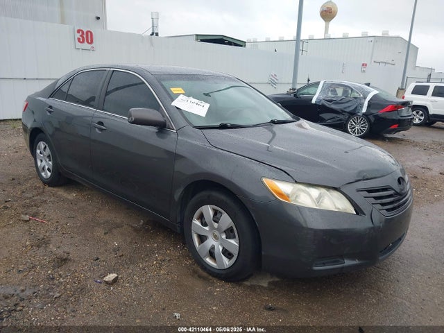 2009 TOYOTA CAMRY LE