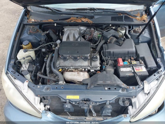 2002 Toyota CAMRY LE V6 photo 10