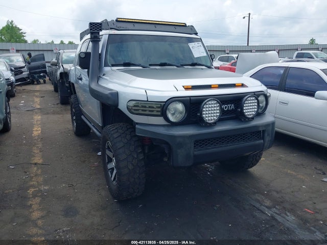 2007 TOYOTA FJ CRUISER 