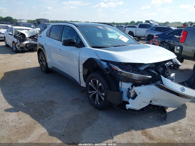 2025 TOYOTA BZ4X XLE