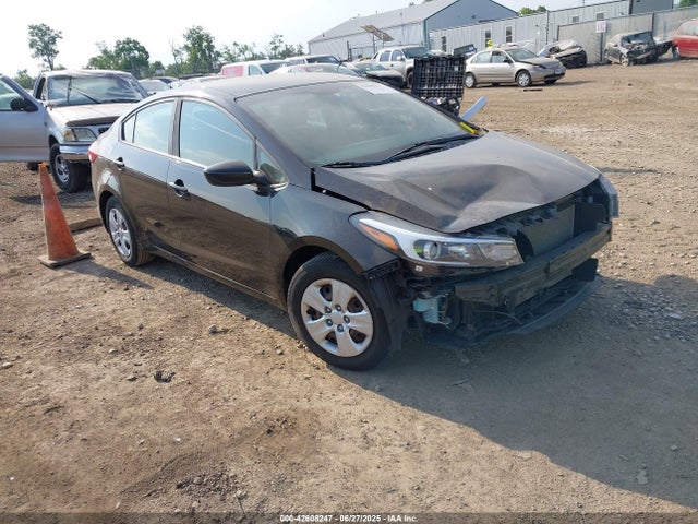 2017 KIA FORTE LX