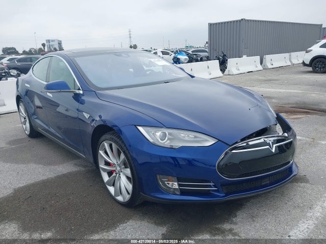2015 TESLA MODEL S 85D/P85D