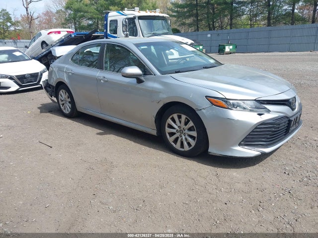 2018 TOYOTA CAMRY LE